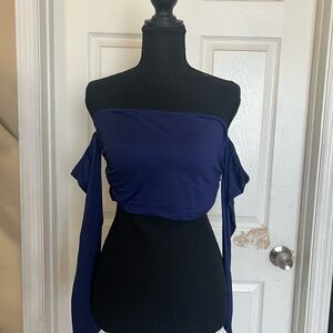 Almost Famous Off-Shoulder Crop Top in Navy